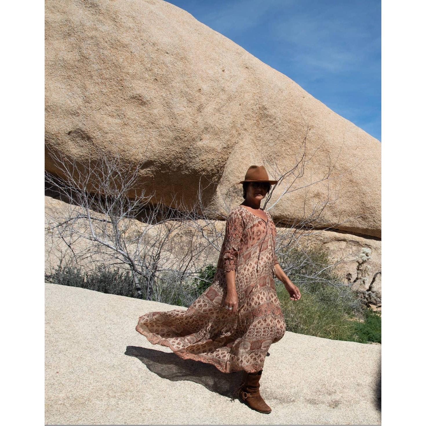 Ella Printed Maxi Dress Long Sleeves With Drawstrings Brown