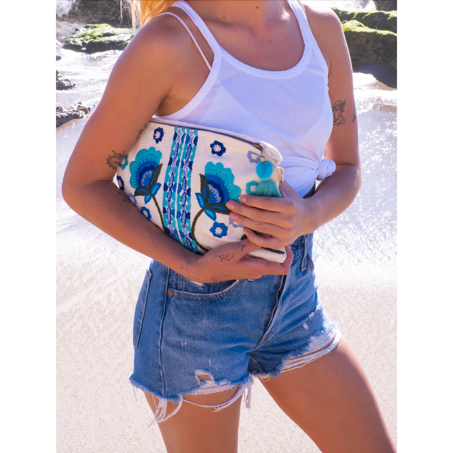 Turquoise Floral Embroidered Pouch - Image 9