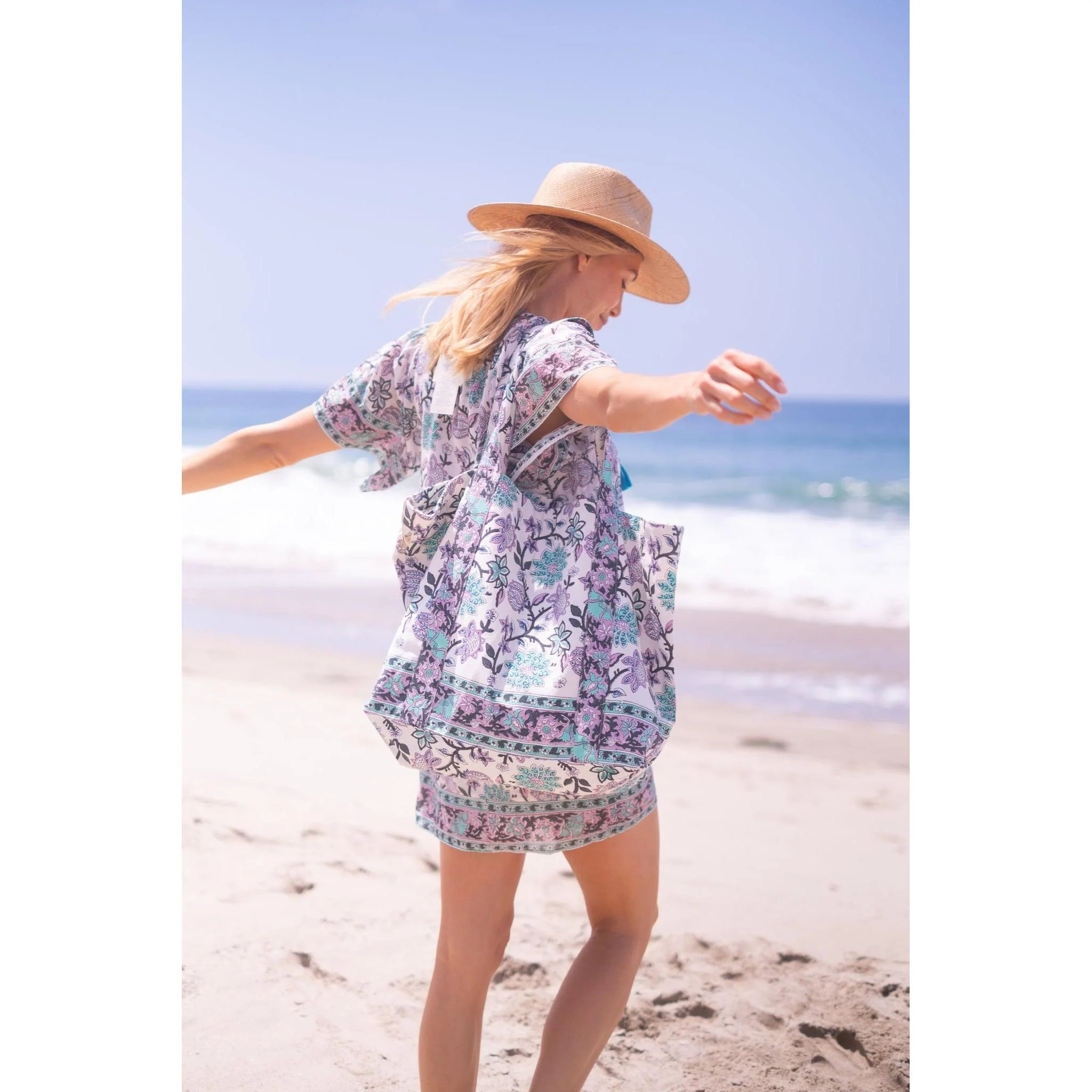 Large Beach Bag - Image 10