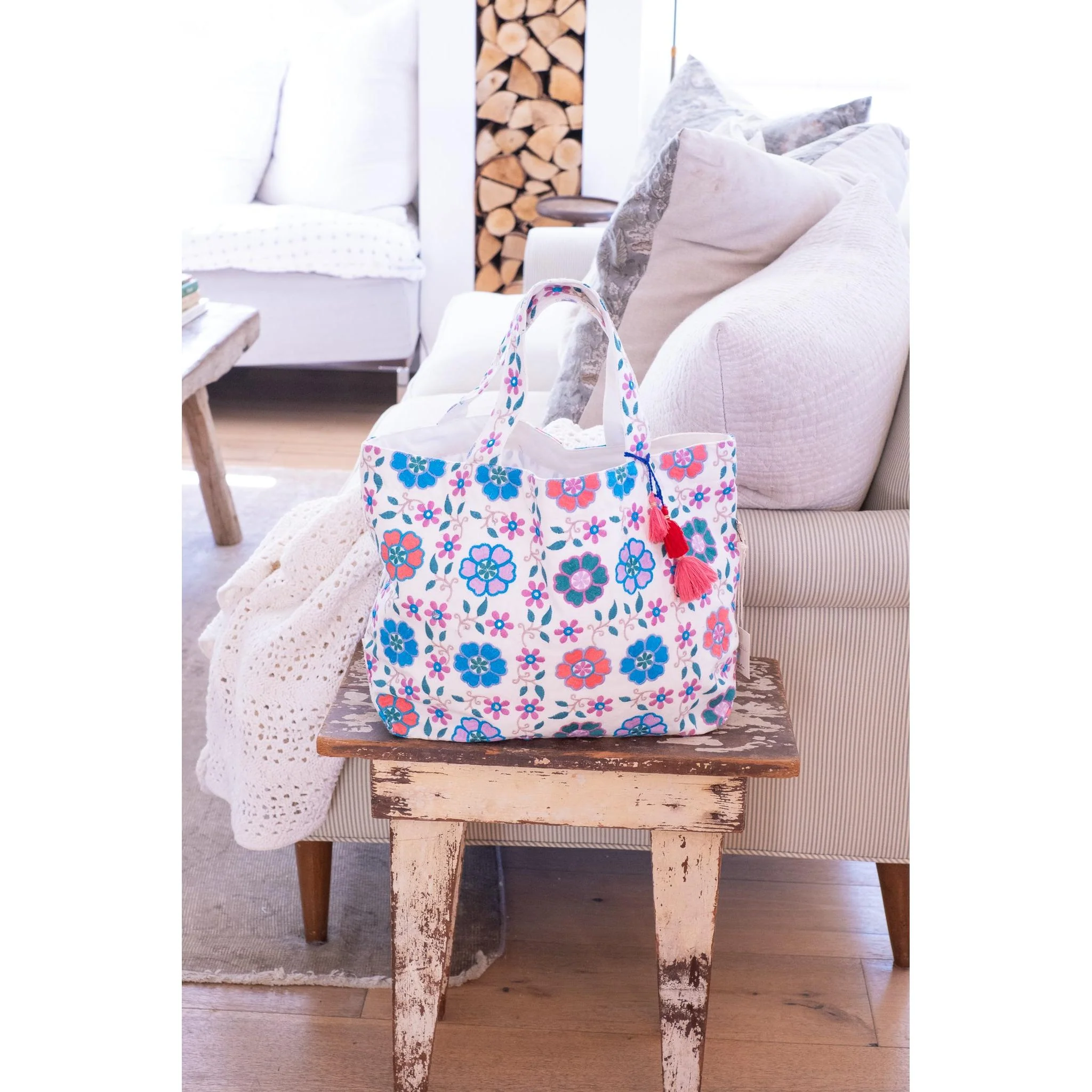 Medium Embroidered Beach Bag - Multi Color - Image 3
