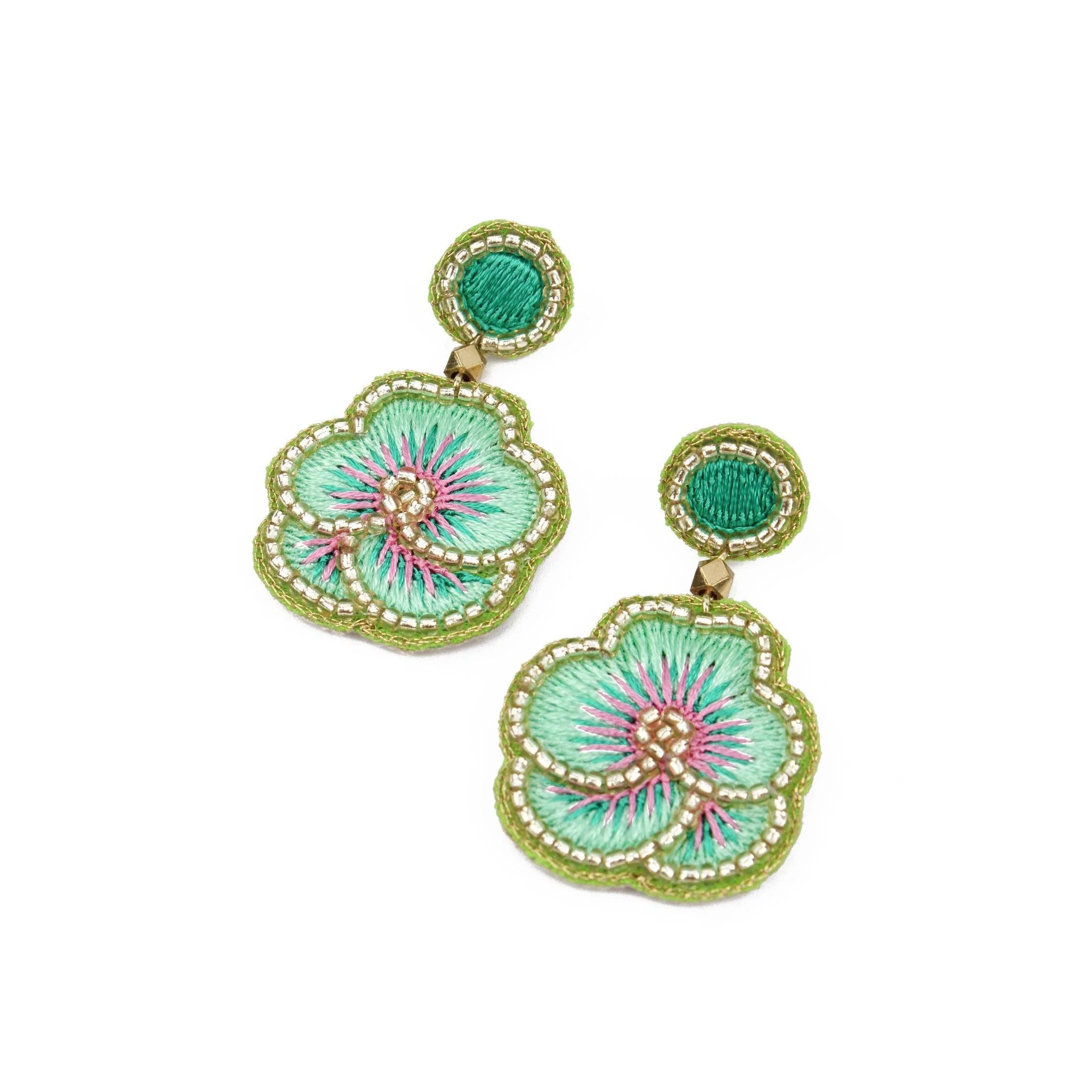 MINT GREEN PANSY BEADED EARRINGS